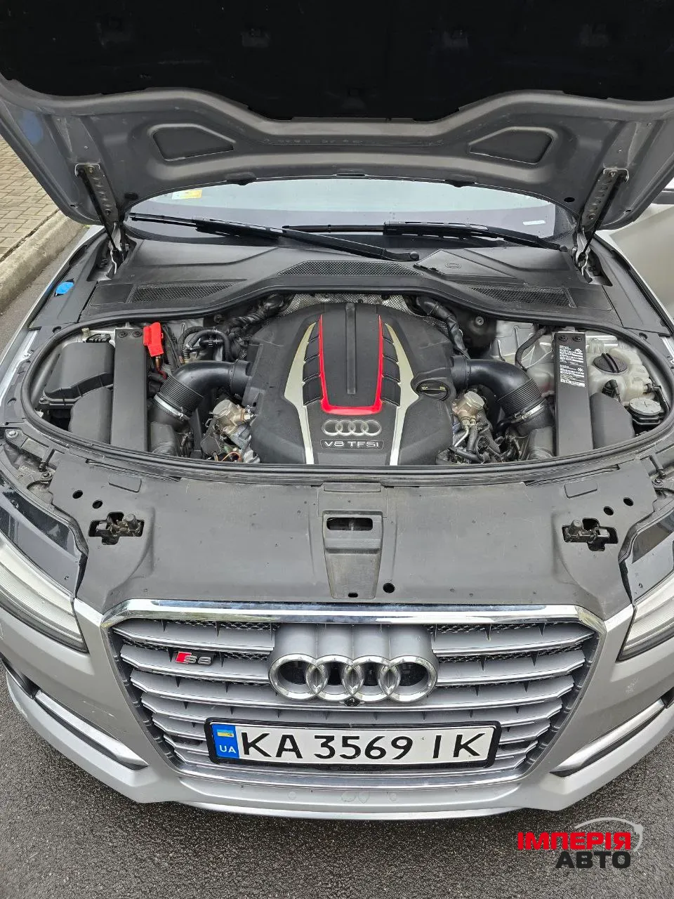 Audi S8 - фото 13