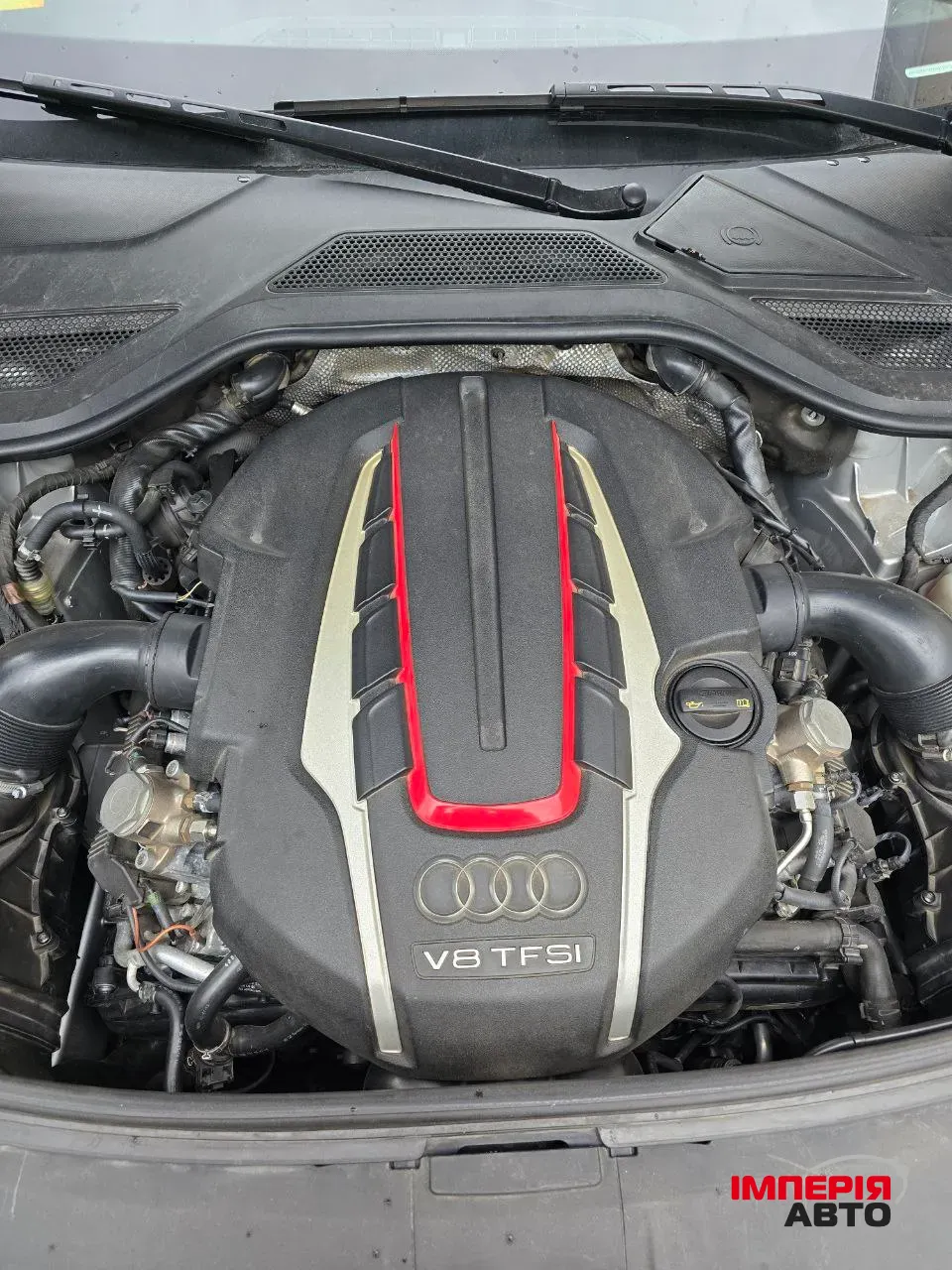 Audi S8 - фото 12