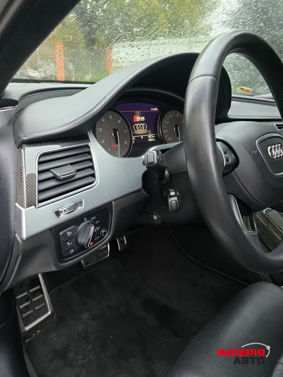 Audi S8 - фото 34