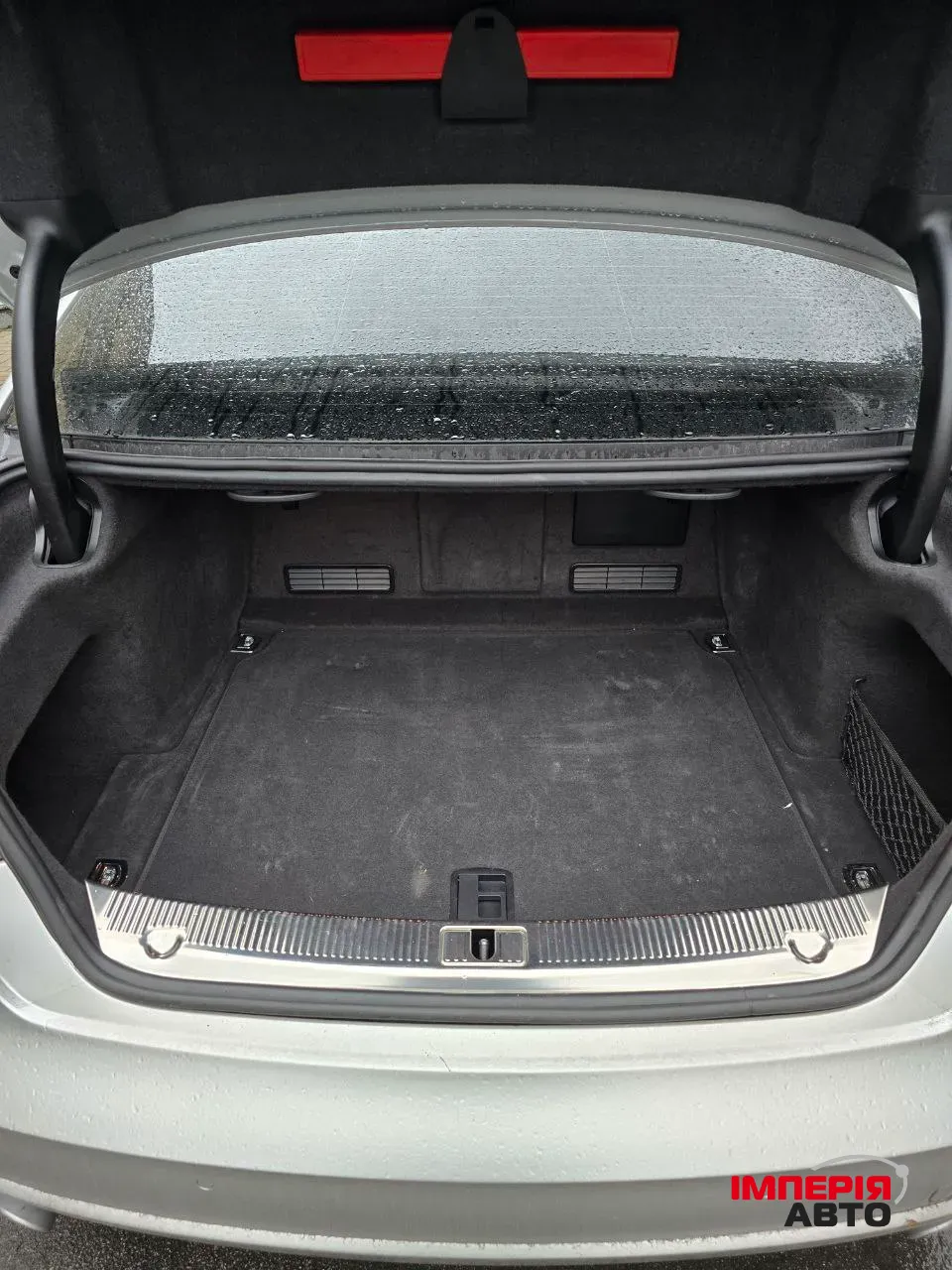 Audi S8 - фото 18