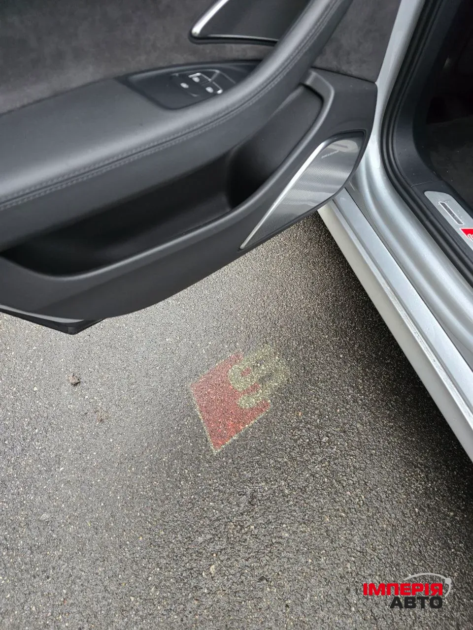 Audi S8 - фото 36