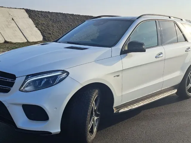 Mercedes-Benz GLE AMG - фото 1