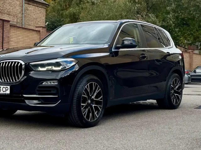 BMW X5 - фото 2