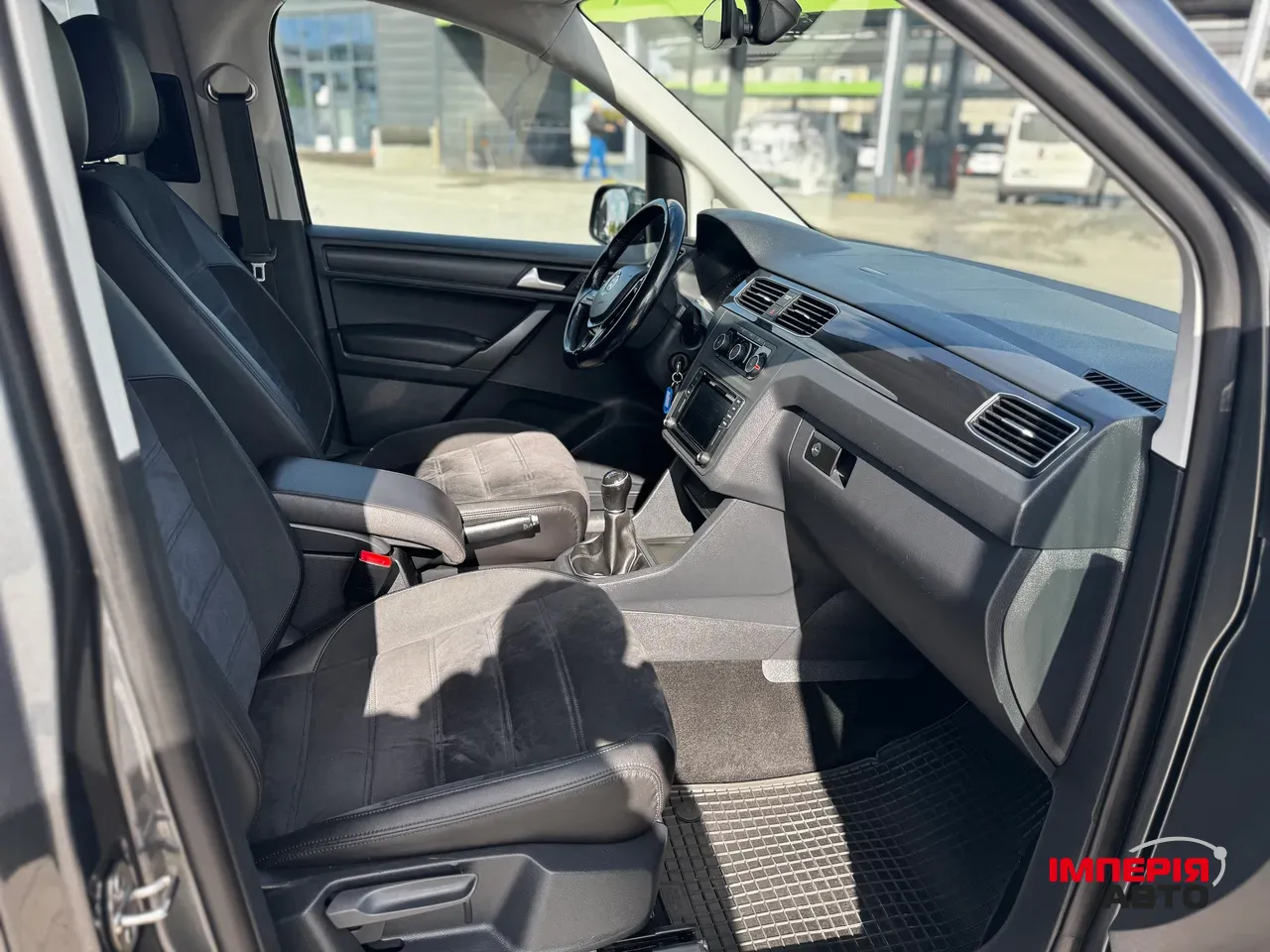 Volkswagen Caddy - фото 18