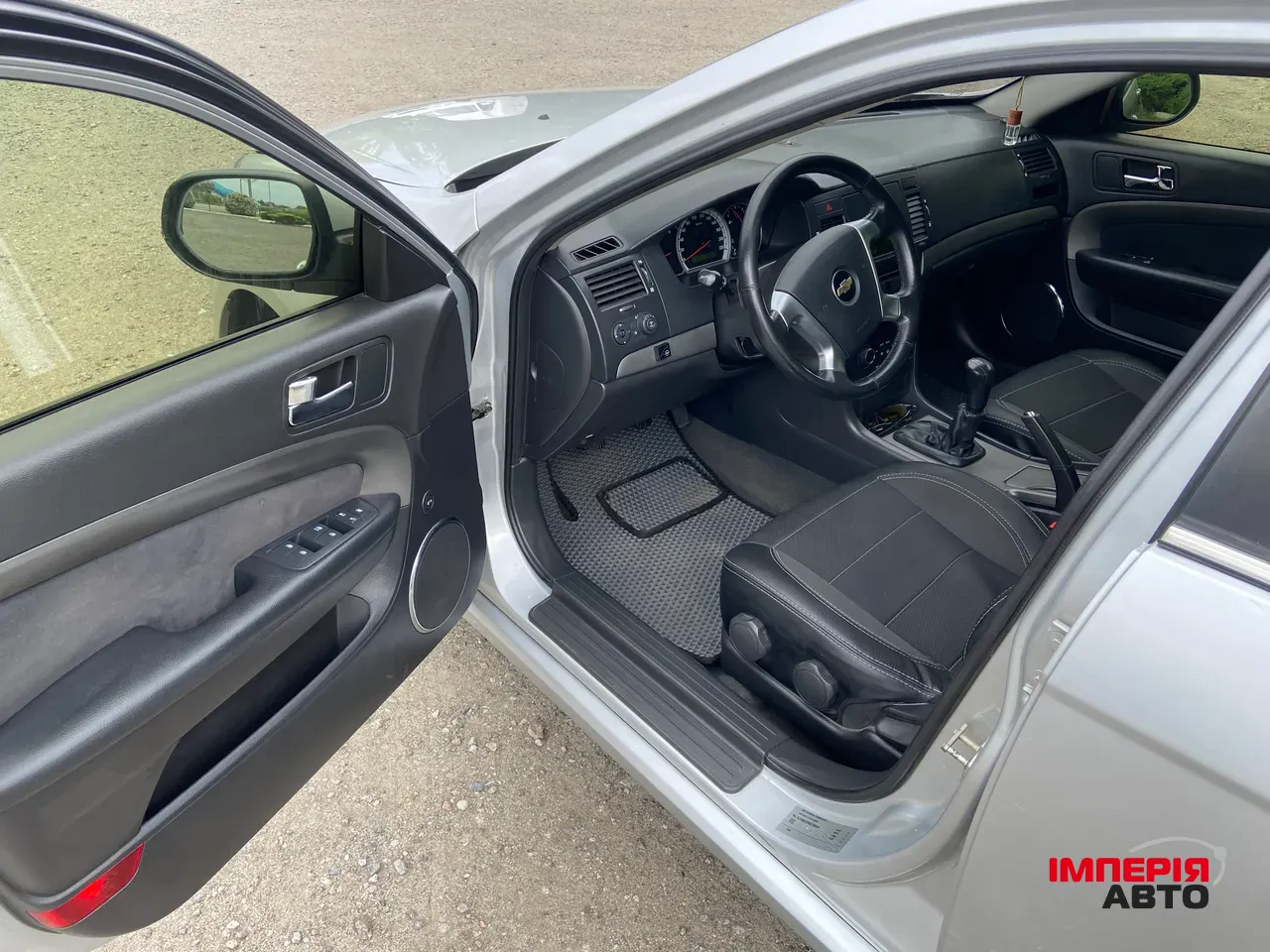 Chevrolet Epica - фото 4