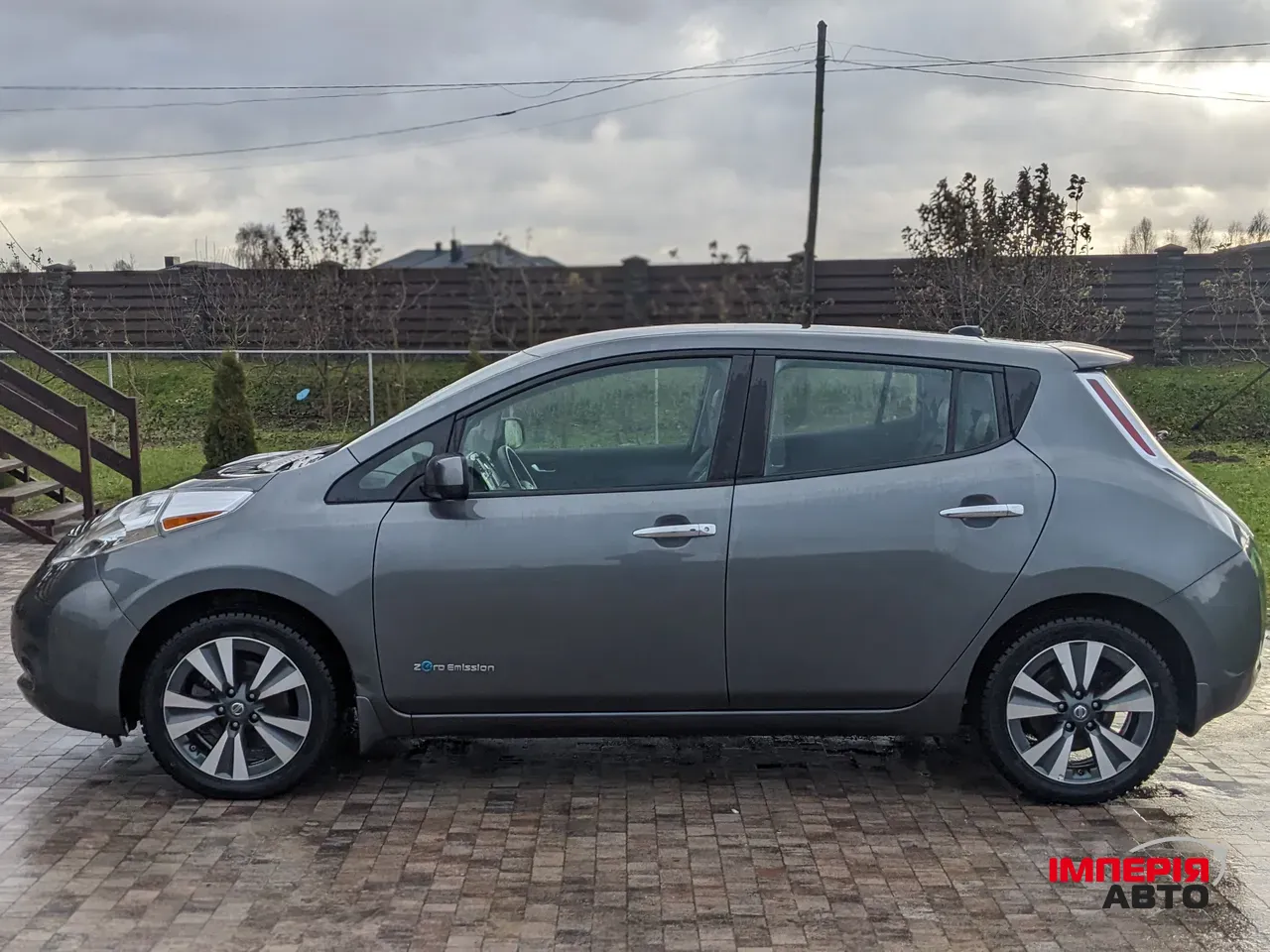 Nissan Leaf - фото 2