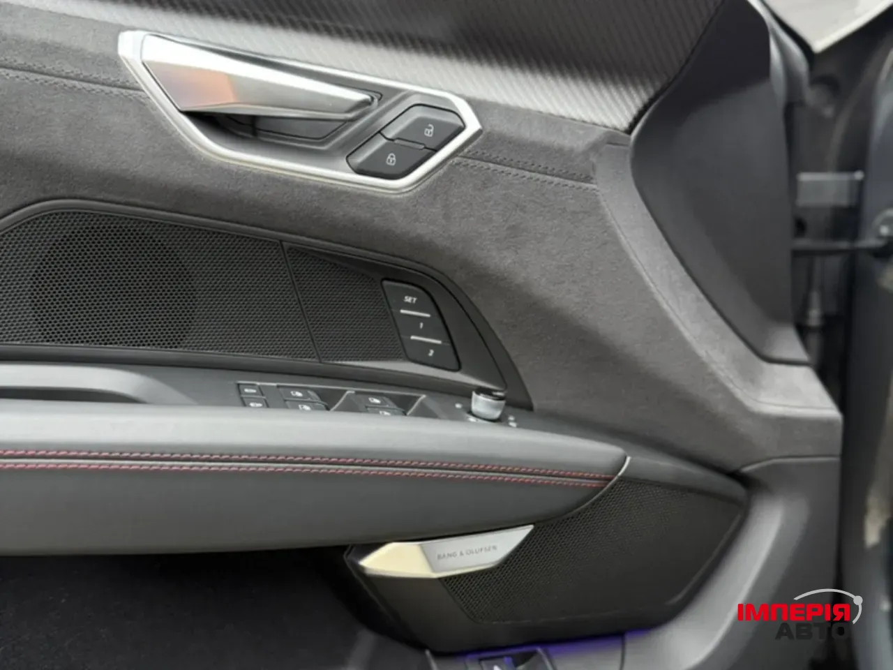 Audi RS e-tron GT - фото 4