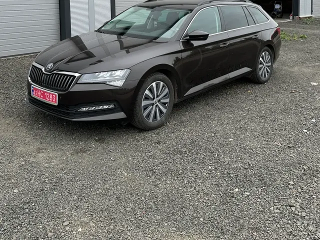 Skoda Superb - фото 2