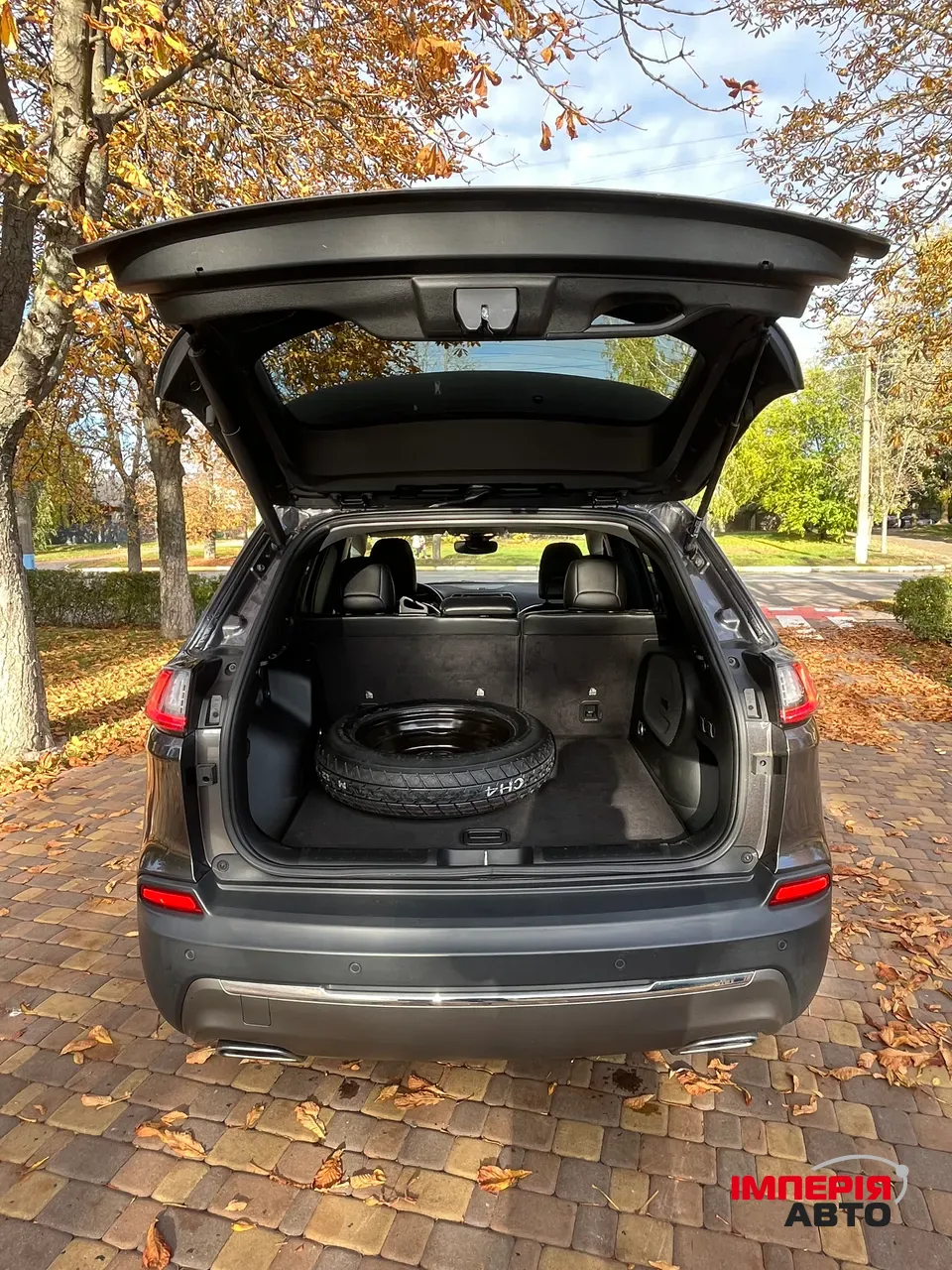 Jeep Cherokee - фото 20