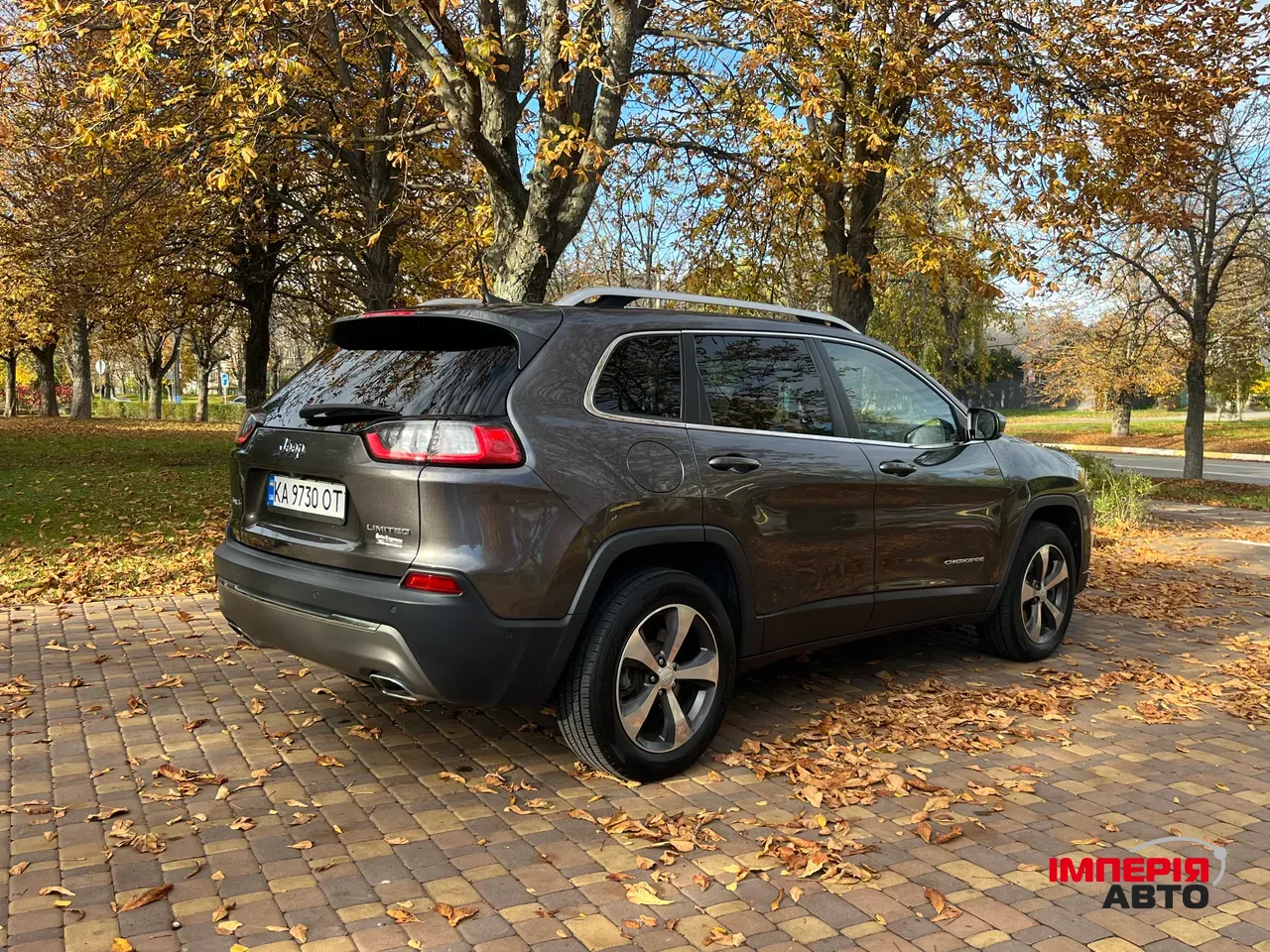 Jeep Cherokee - фото 5