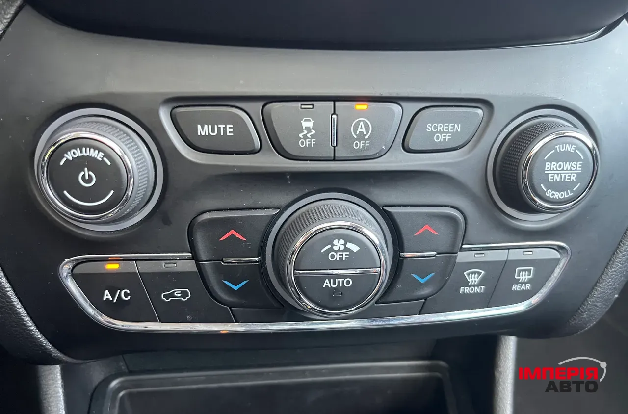 Jeep Cherokee - фото 42