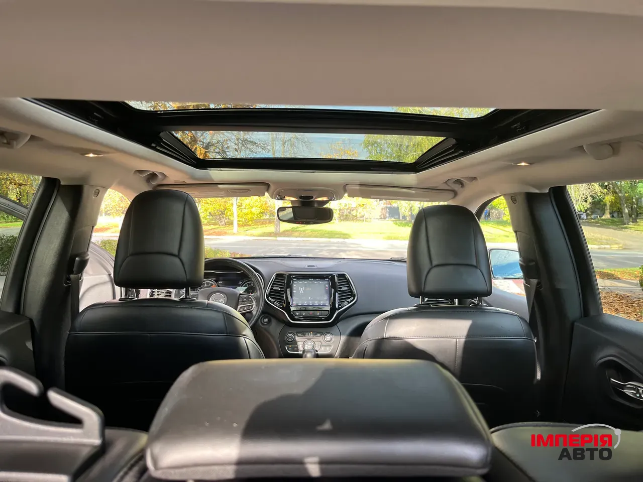 Jeep Cherokee - фото 18