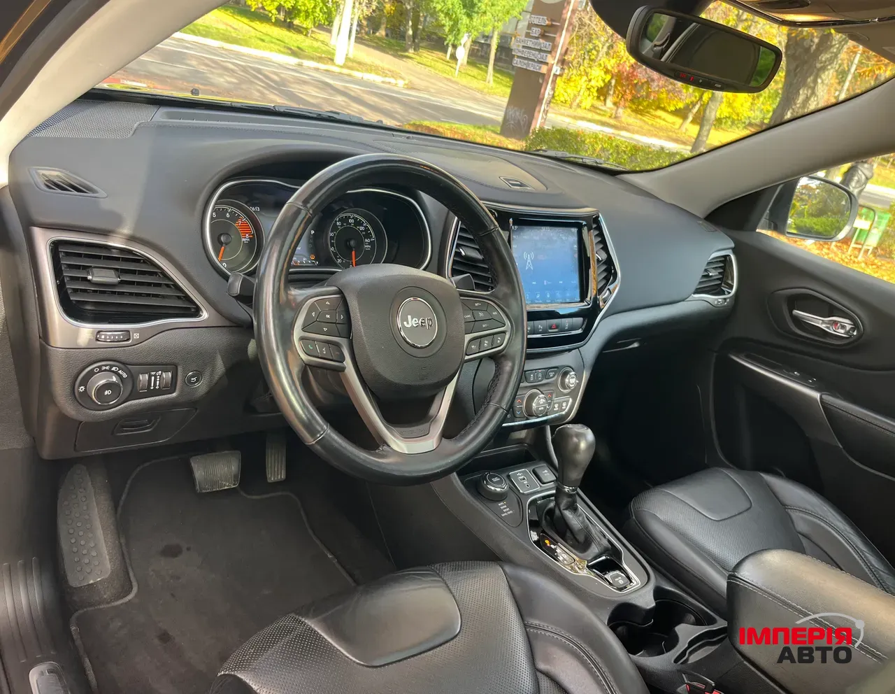 Jeep Cherokee - фото 17