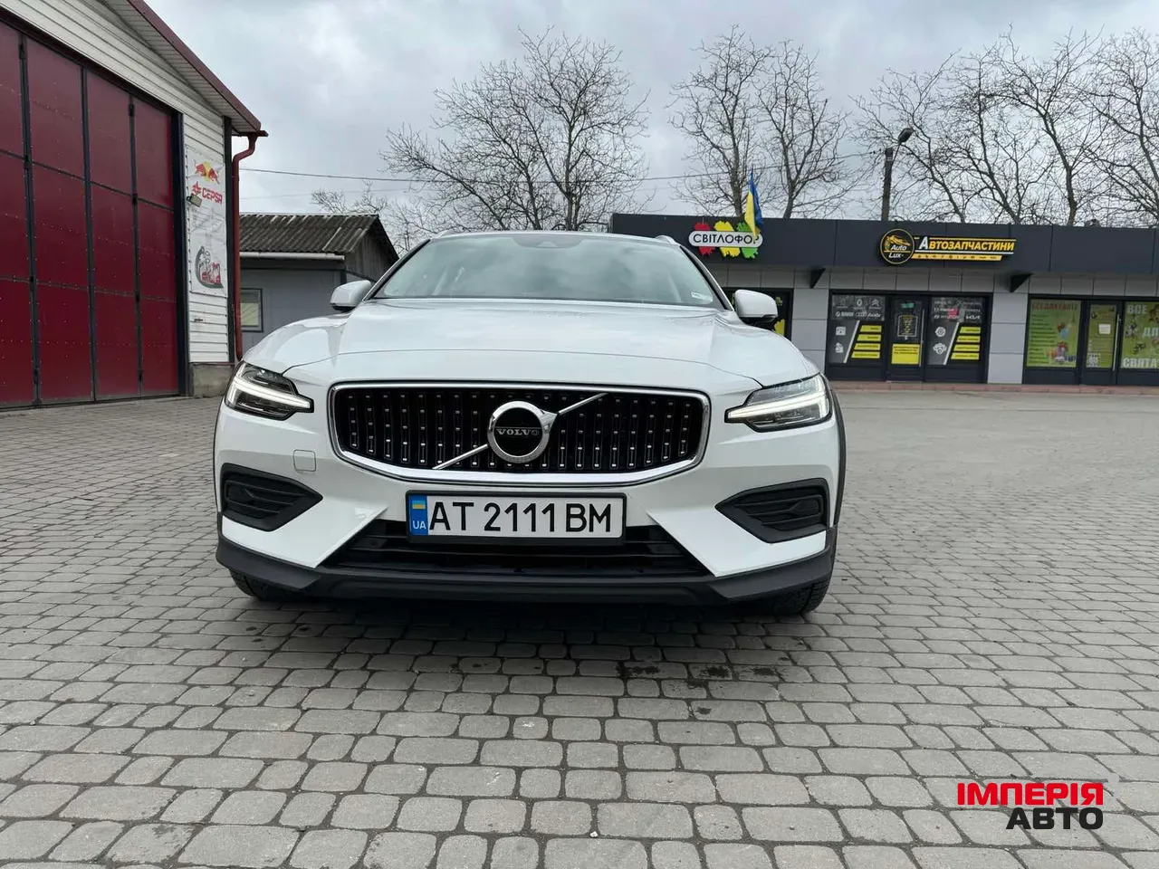Volvo V60 Cross Country - фото 6