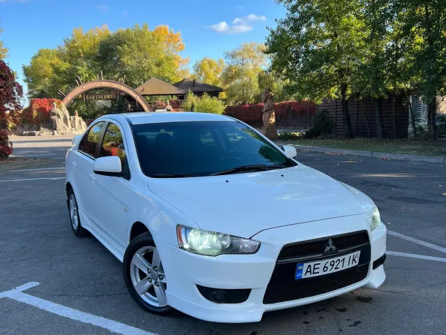 Mitsubishi Lancer - фото 5