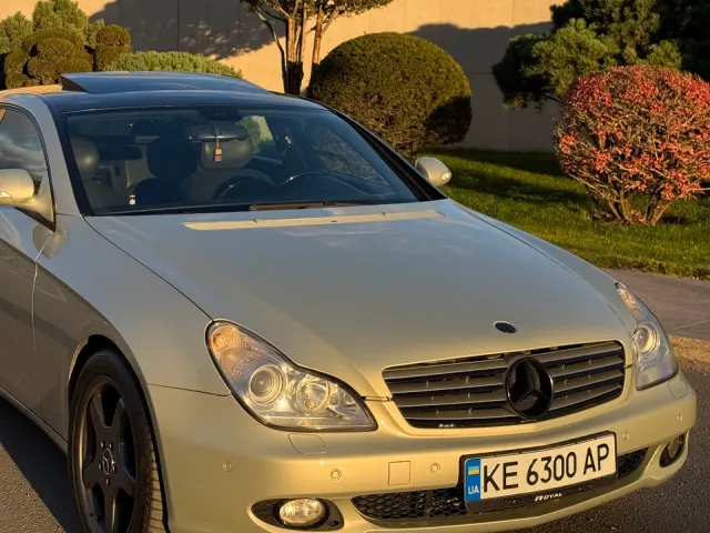 Mercedes-Benz CLS - фото 3