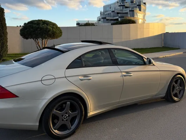 Mercedes-Benz CLS - фото 5