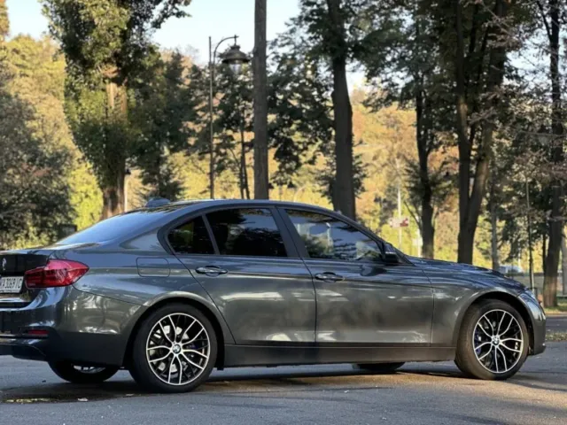 BMW 3 серії - фото 4