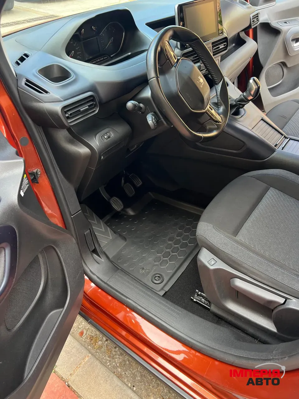 Peugeot Rifter - фото 9