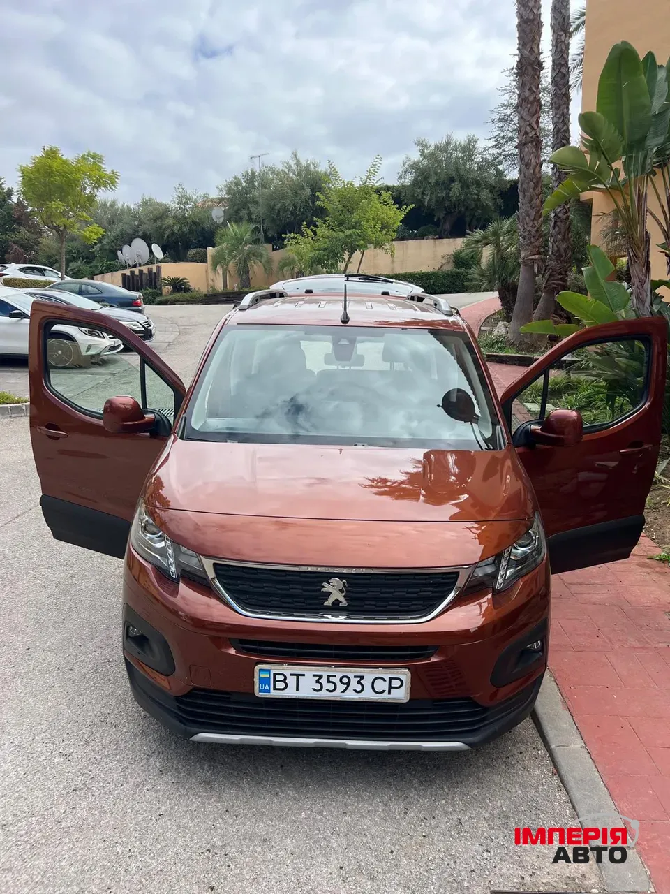 Peugeot Rifter - фото 1