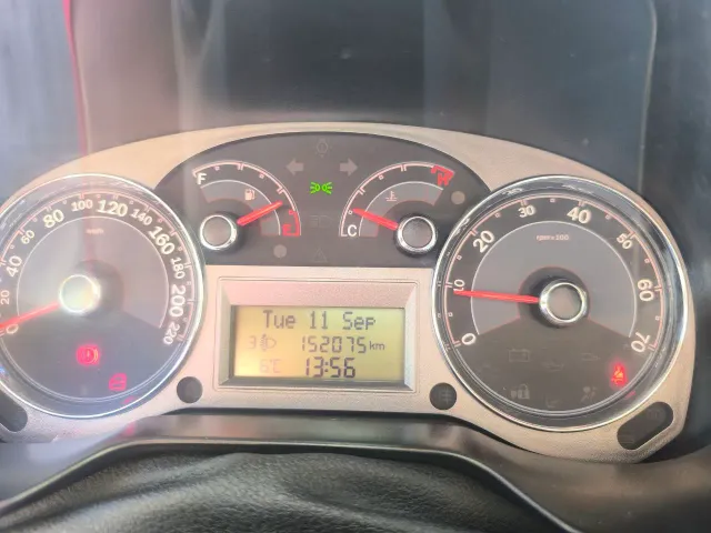 Fiat Linea - фото 4