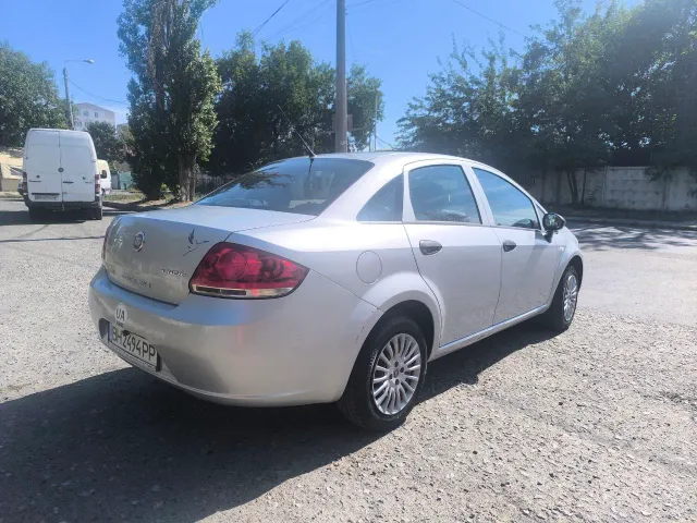 Fiat Linea - фото 5