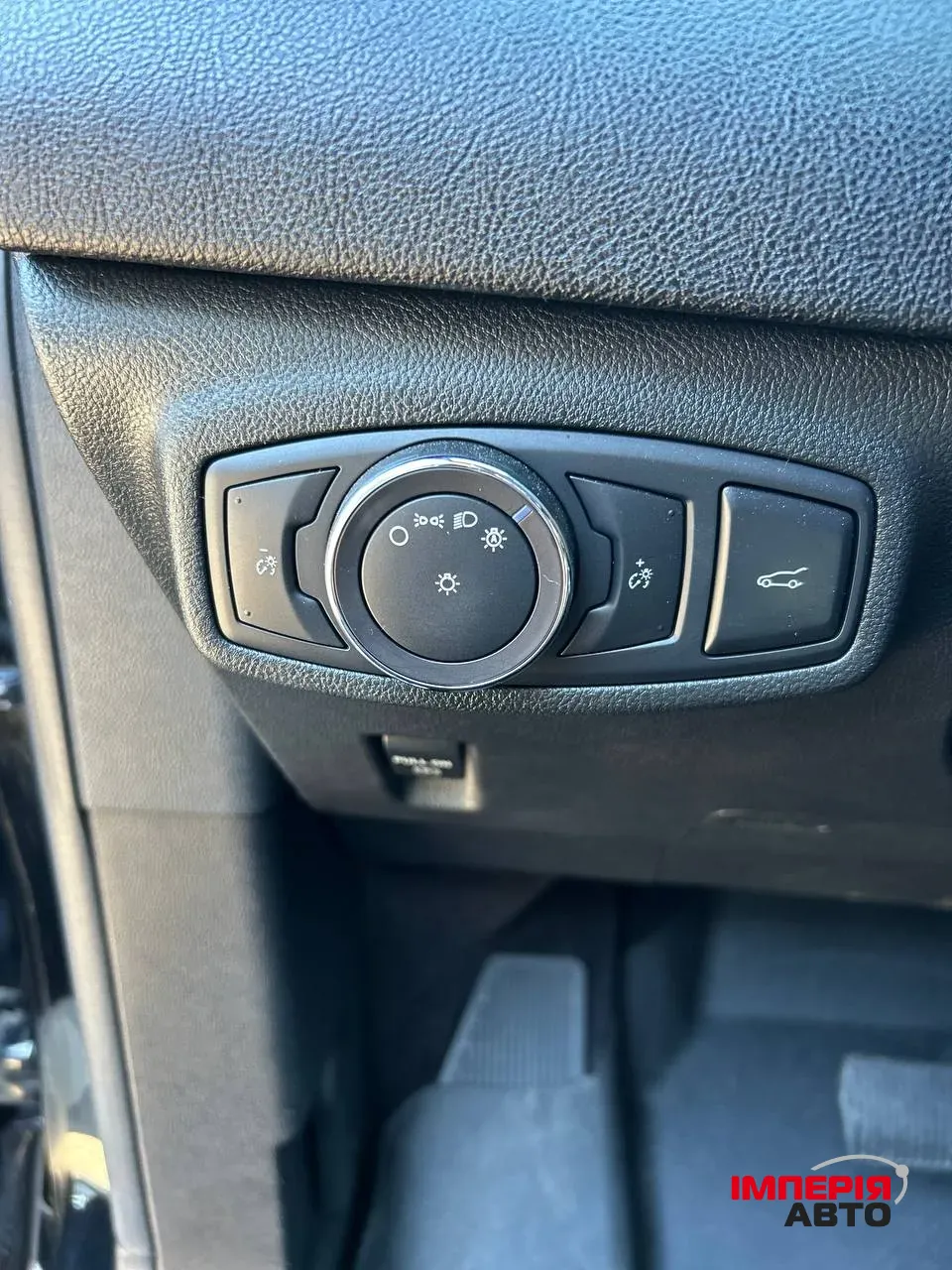 Lincoln MKC - фото 14