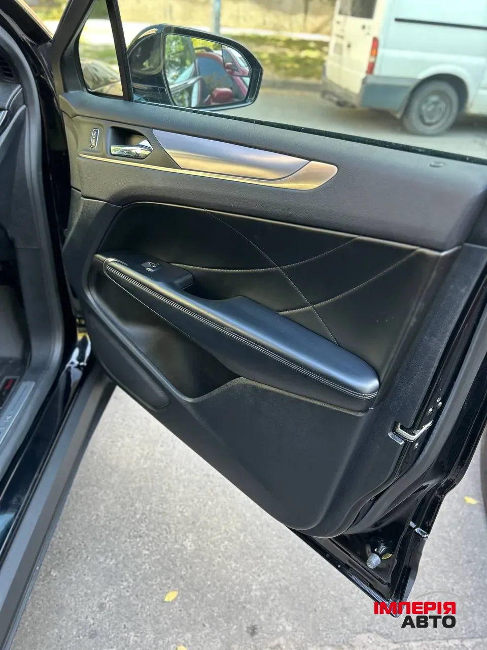 Lincoln MKC - фото 7