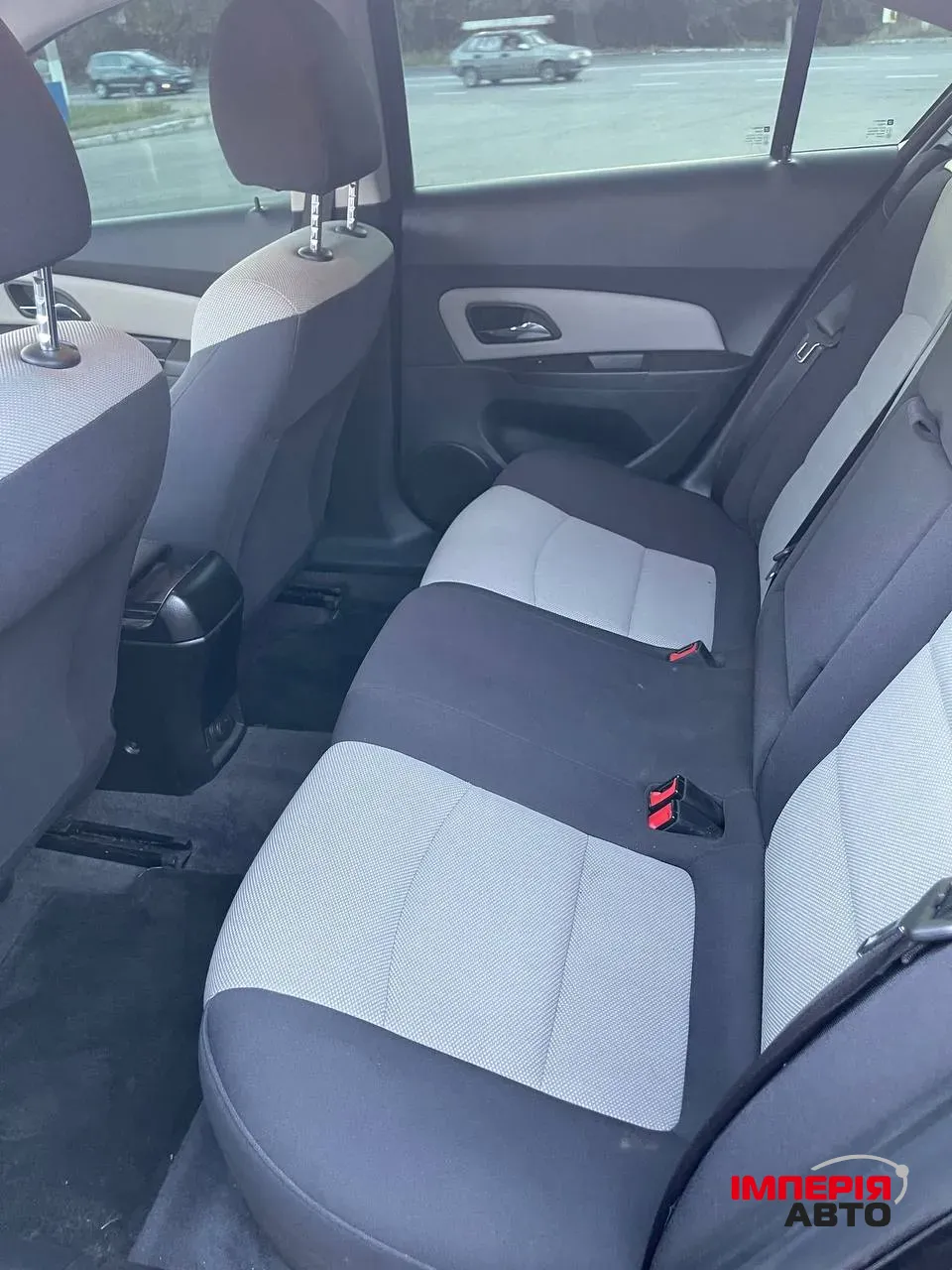 Chevrolet Cruze - фото 11