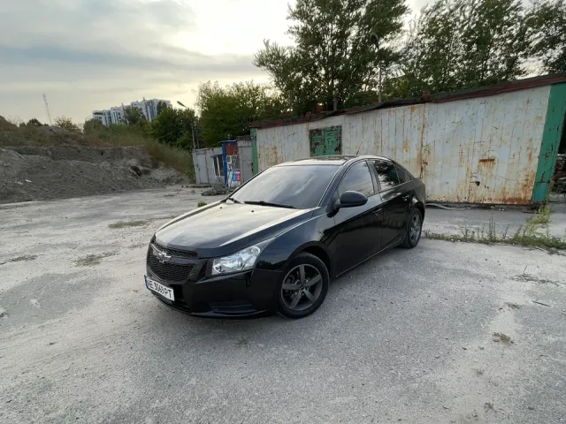 Chevrolet Cruze - фото 1