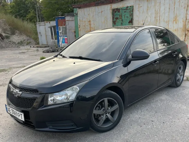 Chevrolet Cruze - фото 4