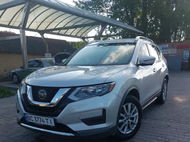 Nissan Rogue - фото 1