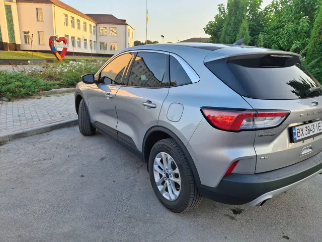 Ford Escape - фото 2