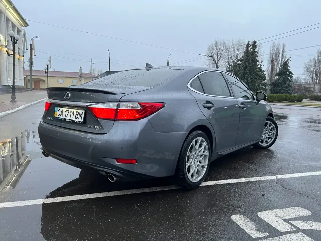 Lexus ES - фото 4