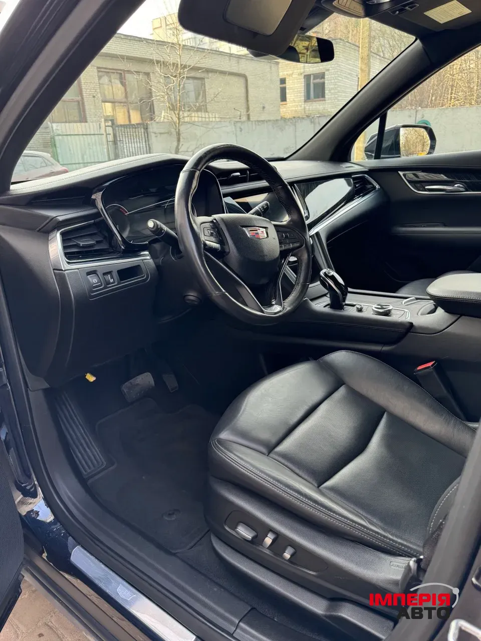 Cadillac XT6 - фото 8