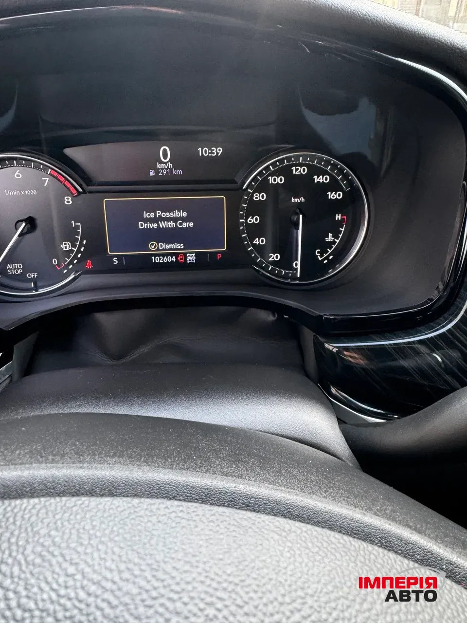 Cadillac XT6 - фото 12