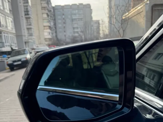 Cadillac XT6 - фото 3