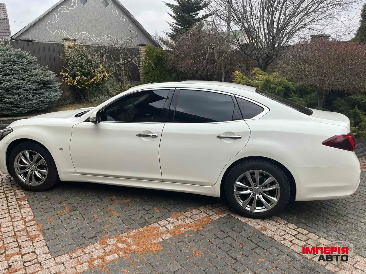 Infiniti Q70 - фото 11