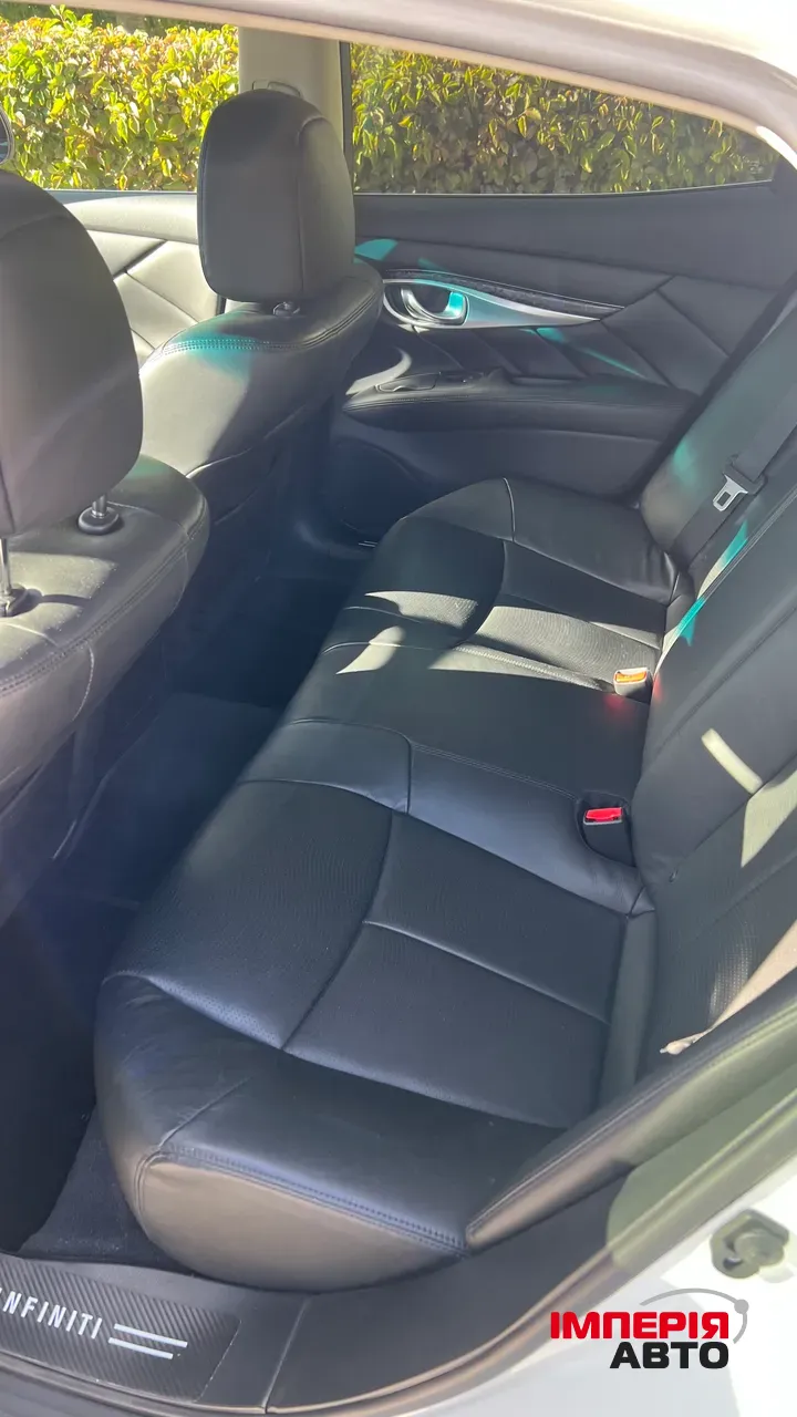 Infiniti Q70 - фото 16