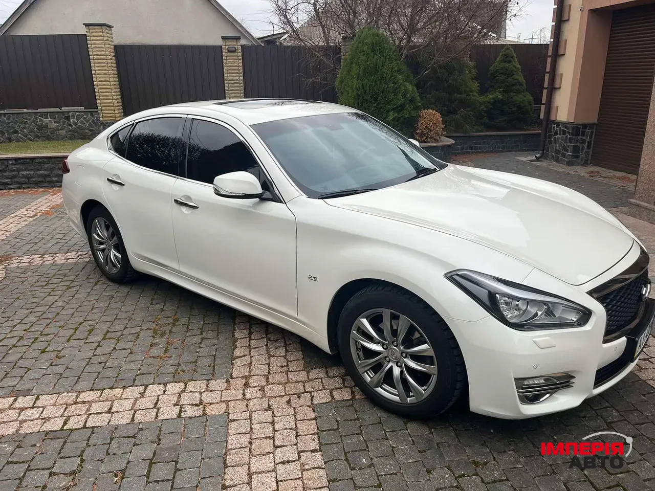 Infiniti Q70 - фото 6