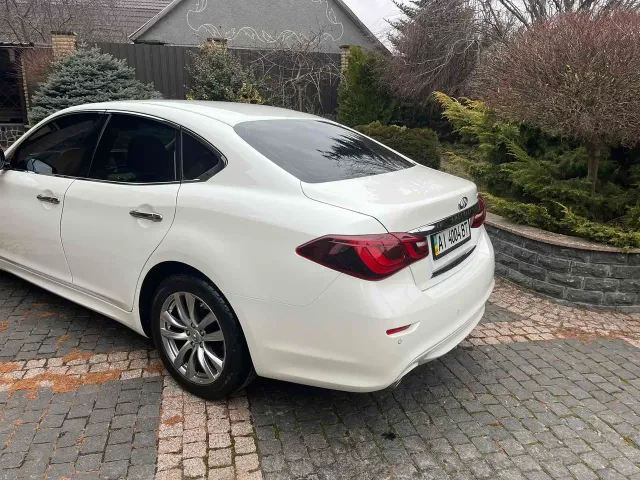 Infiniti Q70 - фото 3