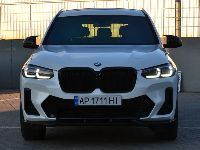 BMW X3 - фото 1