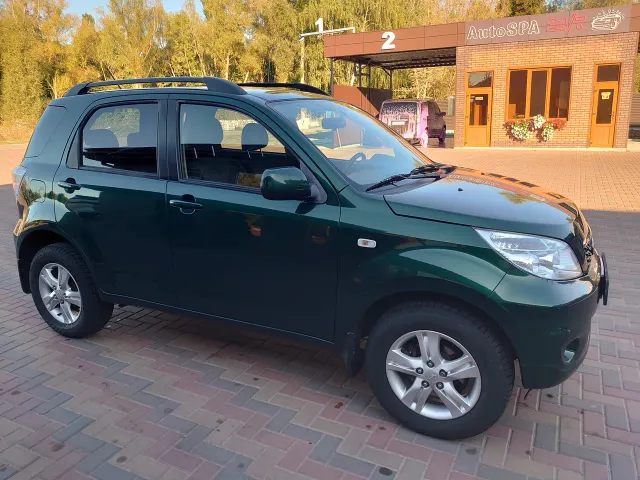 Daihatsu Terios - фото 1