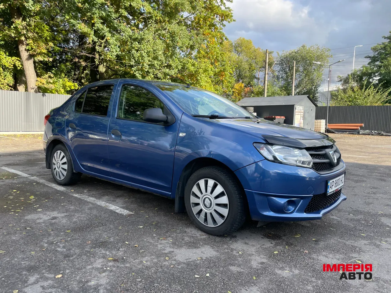 Dacia Logan - фото 1