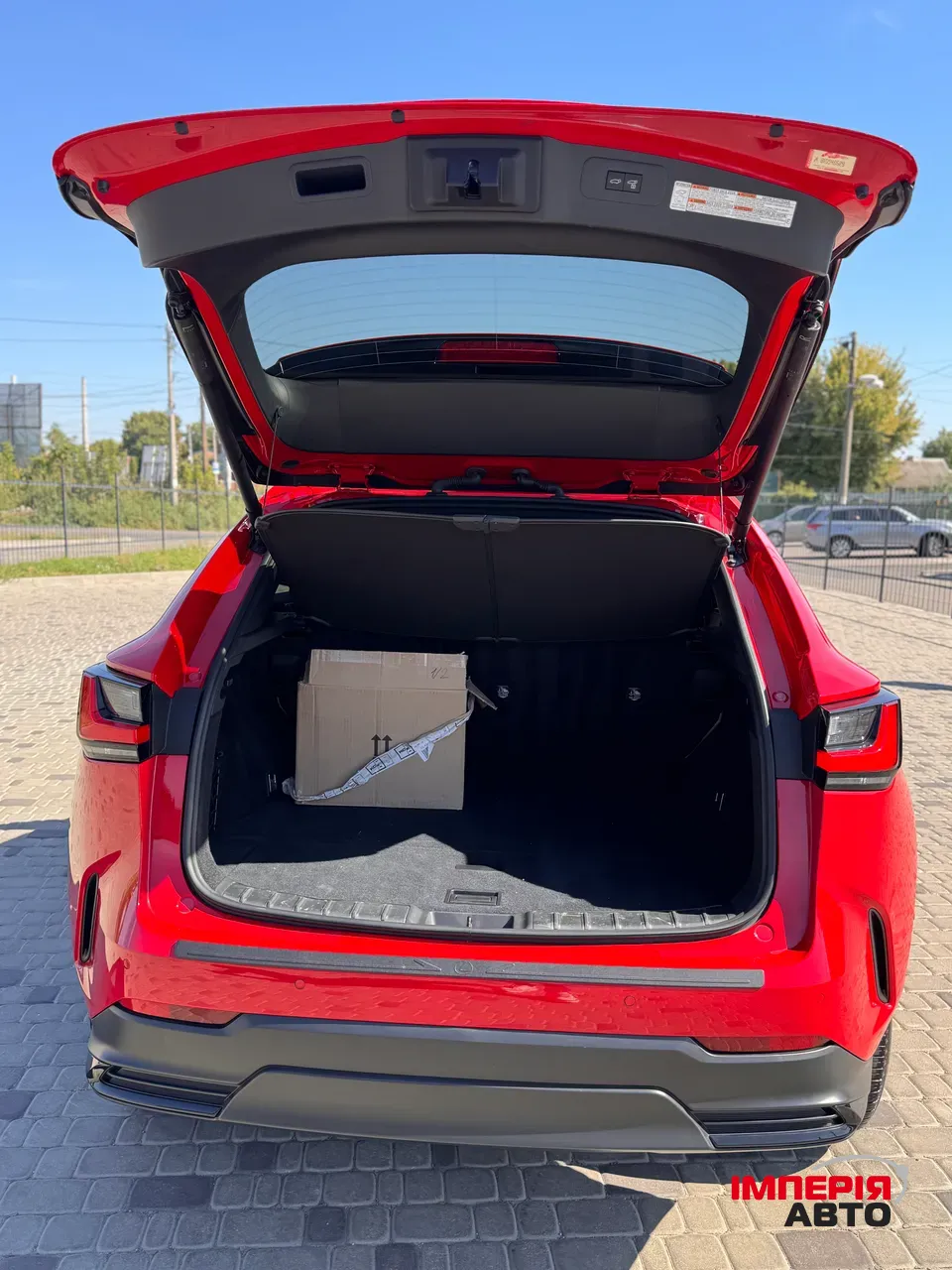 Lexus NX - фото 12