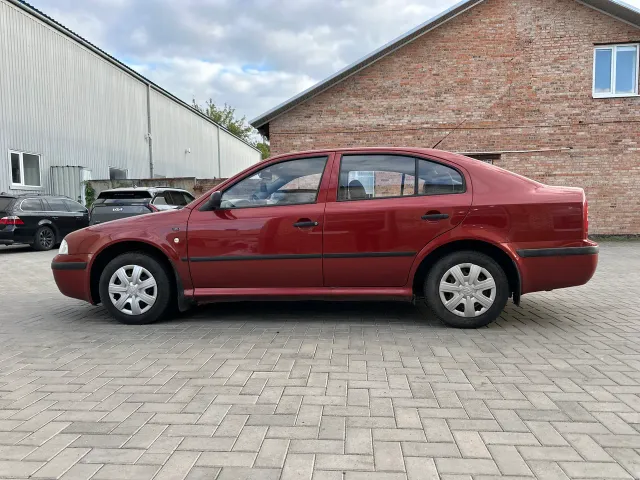 Skoda Octavia - фото 4