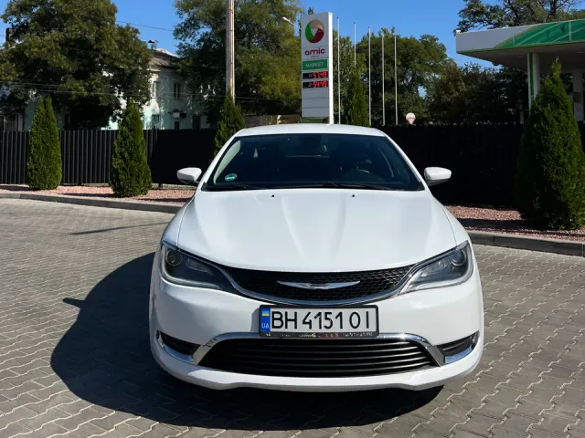 Chrysler 200 - фото 2