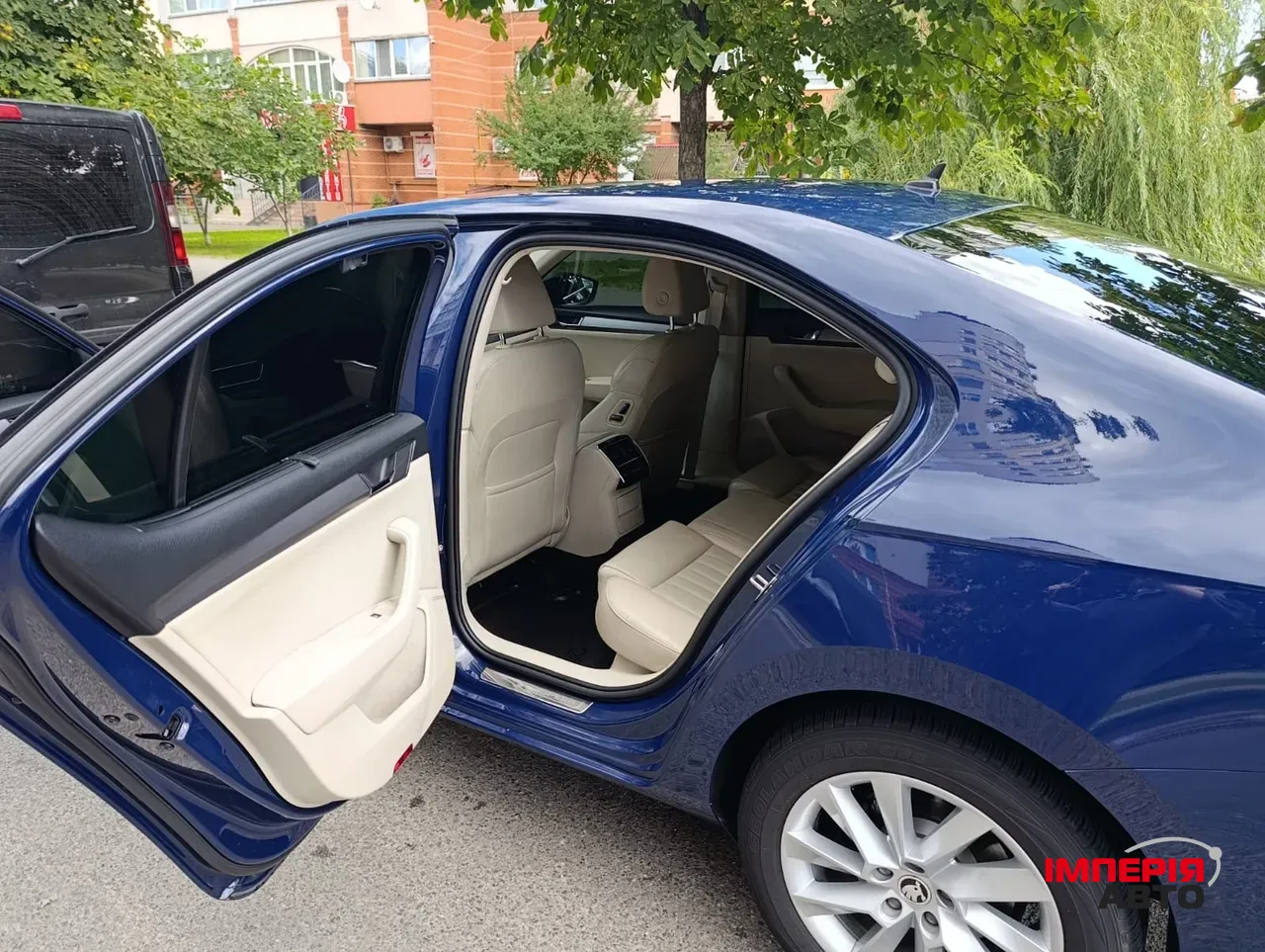 Skoda Superb - фото 4