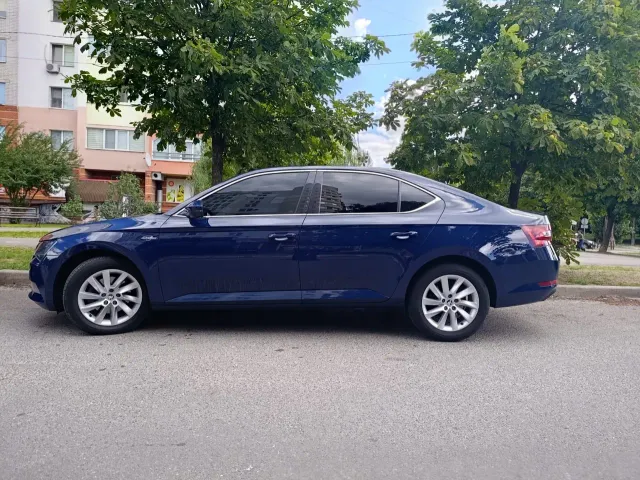 Skoda Superb - фото 2