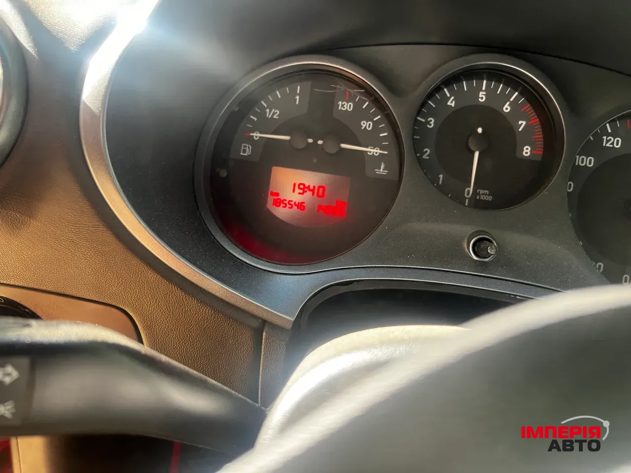 SEAT Leon - фото 8